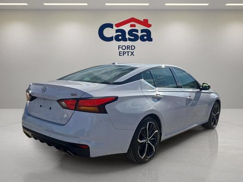 Used 2024 Nissan Altima 2.5 SR FWD image 3