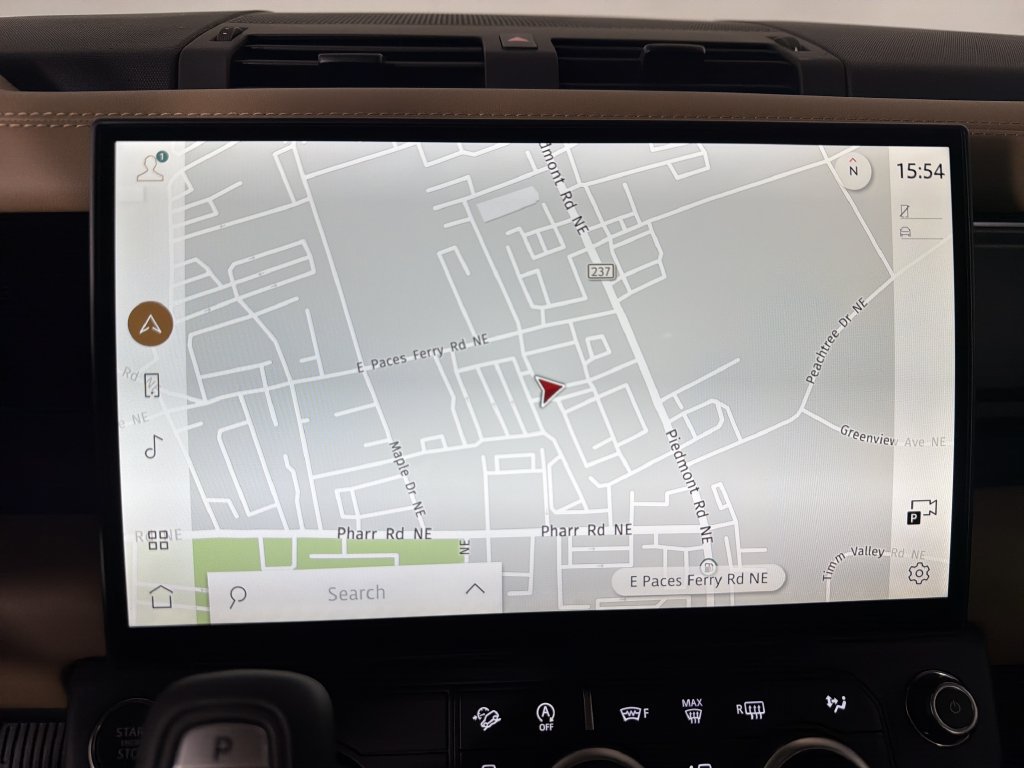 New 2026 Land Rover Defender 110 X-Dynamic SE AWD/4WD image 17