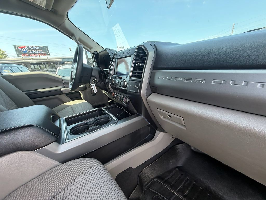 Used 2021 Ford F250 XLT w/ XLT Premium Package AWD/4WD image 25