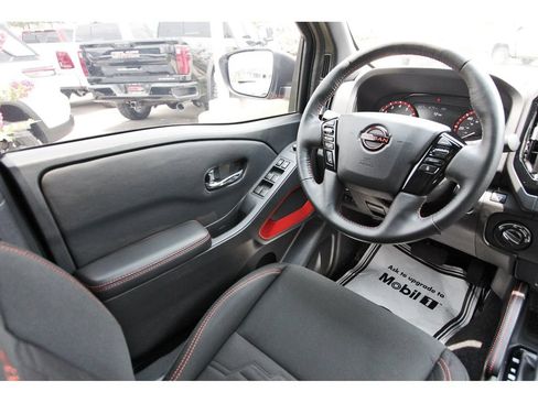 Used 2025 Nissan Frontier PRO-4X w/ Pro Convenience Package AWD/4WD image 6