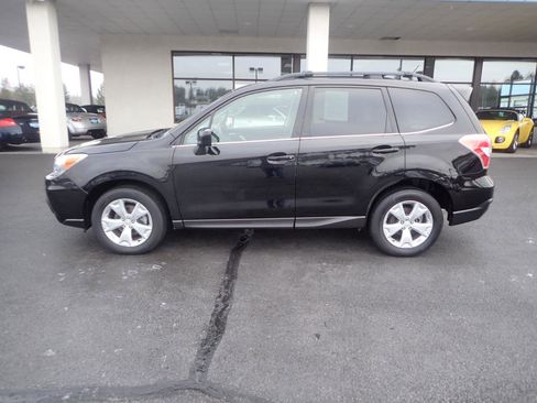 Used 2014 Subaru Forester 2.5i Limited AWD/4WD image 2