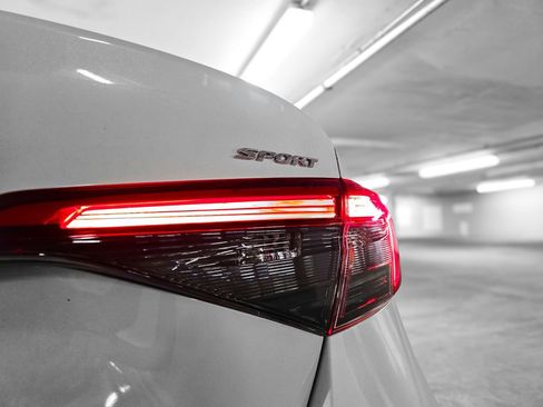 Certified 2024 Honda Civic Sport image 11