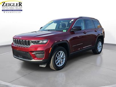 Used 2023 Jeep Grand Cherokee Laredo w/ Luxury Tech Group I