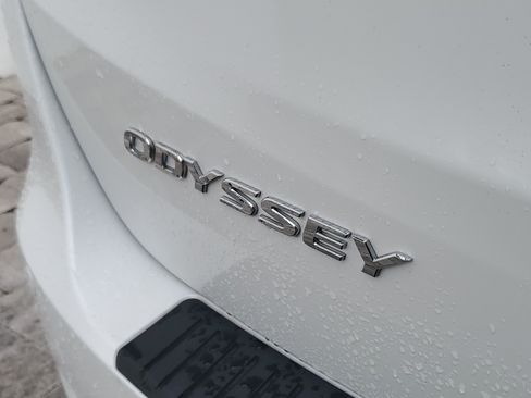 Used 2024 Honda Odyssey Touring image 8
