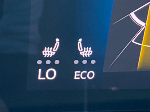 Used 2023 Volkswagen ID.4 Pro S image 16