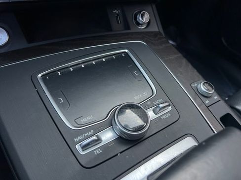 Used 2018 Audi Q5 2.0T w/ Premium Plus Package image 25