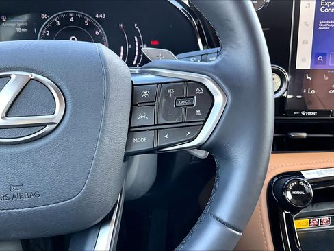 Used 2025 Lexus NX 250 FWD w/ Towing Package (2000 Lbs) image 25