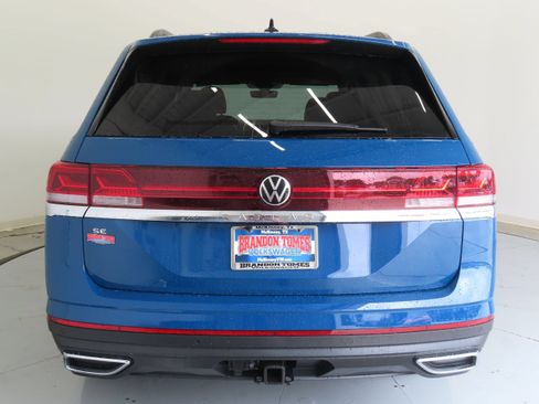 New 2025 Volkswagen Atlas SE FWD image 4