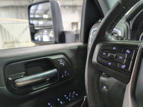 Used 2022 GMC Sierra 2500 Denali w/ Denali Black Diamond Edition AWD/4WD image 21