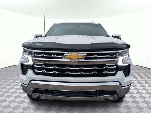 Used 2025 Chevrolet Silverado 1500 LTZ image 9