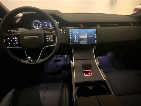 New 2026 Land Rover Range Rover Evoque Dynamic SE image 5