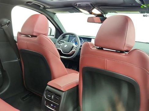Used 2025 BMW 330i Sedan RWD image 26