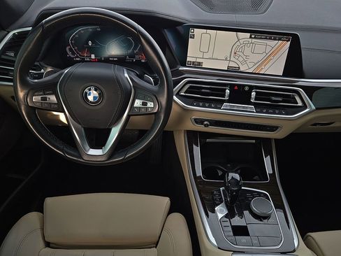 Used 2020 BMW X5 xDrive40i w/ Premium Package image 12