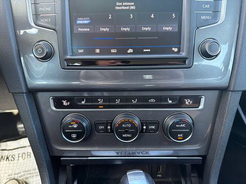 Used 2017 Volkswagen Golf Alltrack SEL image 27