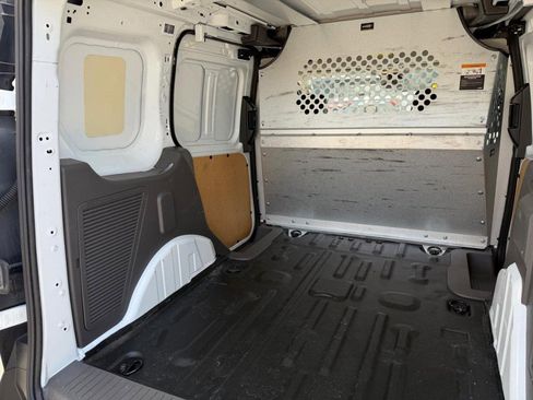 Used 2022 Ford Transit Connect XL FWD image 16