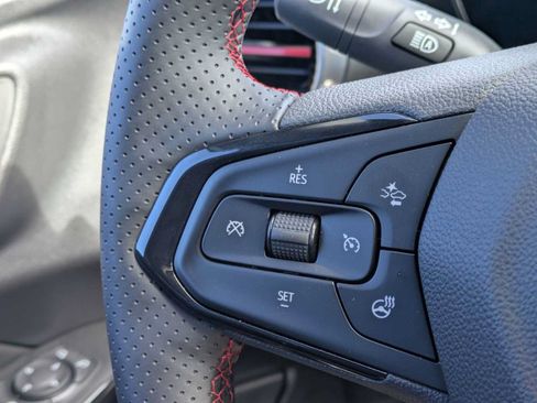 New 2026 Chevrolet Trax RS w/ Sunroof Package FWD image 25