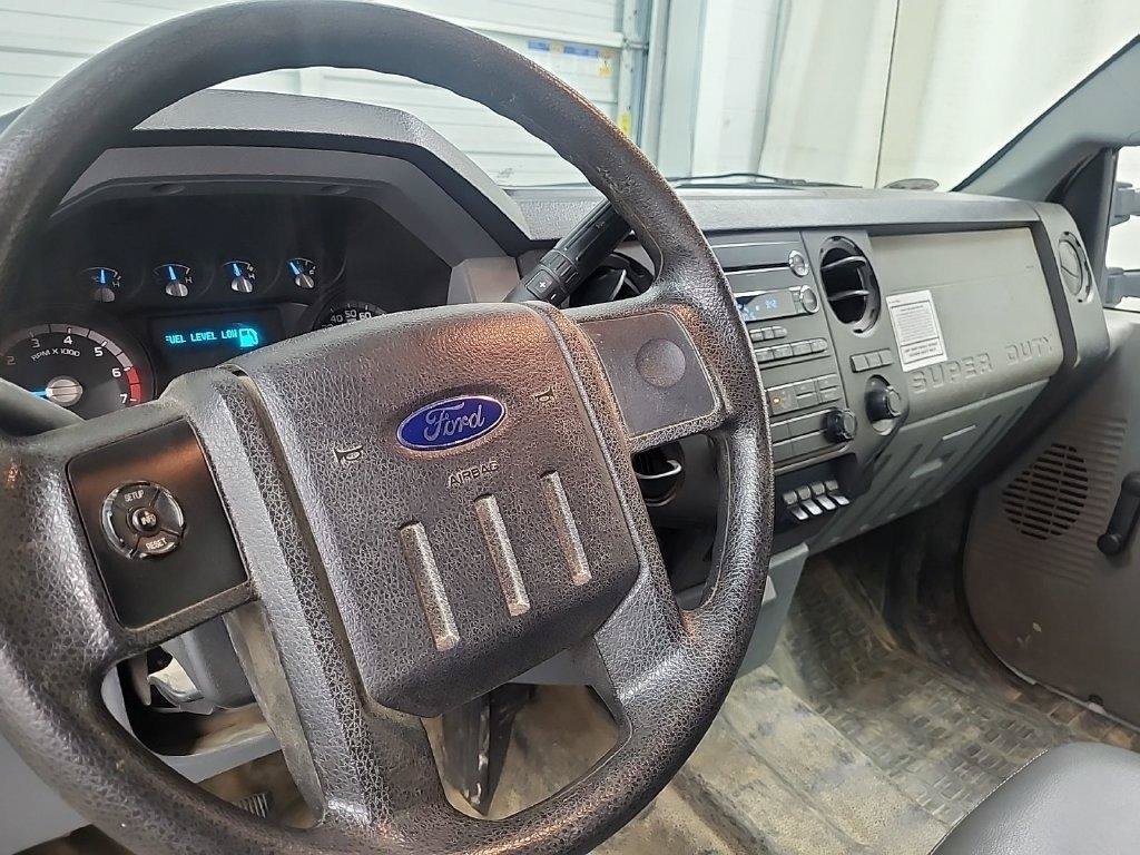 Used 2015 Ford F350 XL RWD image 11