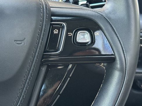 Used 2025 Lincoln Aviator Reserve w/ Jet Appearance Package RWD image 32