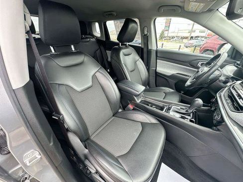 Certified 2023 Jeep Compass Latitude image 25