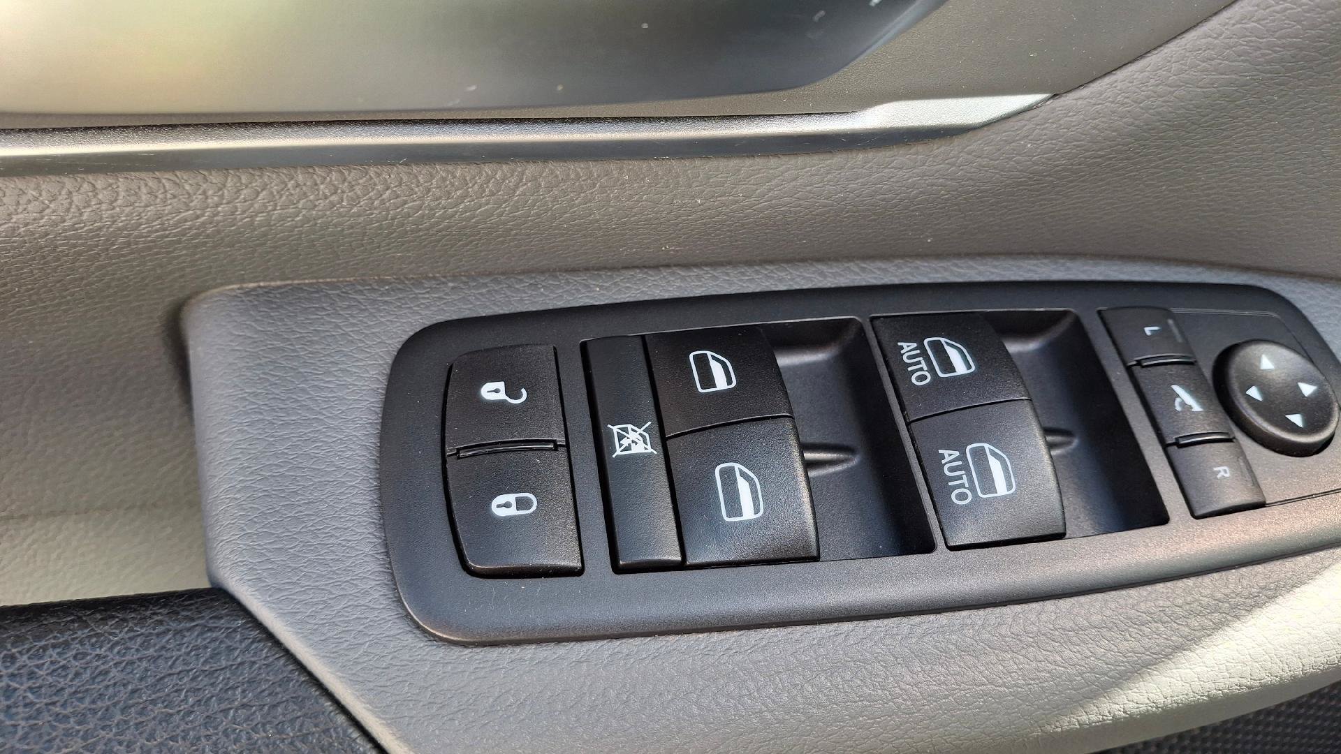 Used 2020 RAM 1500 Big Horn AWD/4WD image 13