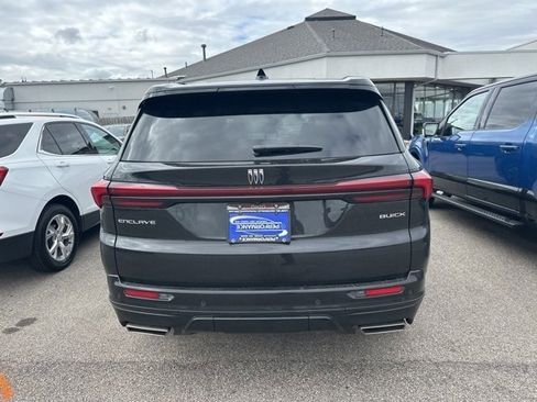 Used 2025 Buick Enclave Sport Touring w/ Power Package image 5