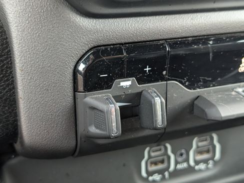 Used 2022 RAM 1500 Big Horn RWD image 25