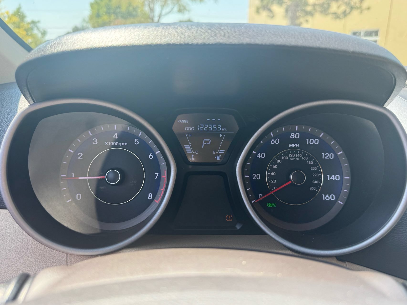 Used 2011 Hyundai Elantra GLS w/ Navigation Pkg 4 FWD image 6
