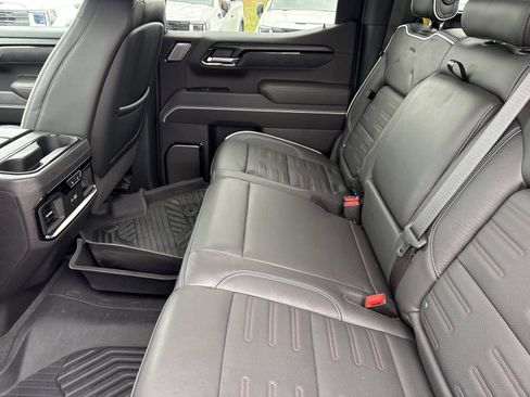 Certified 2024 GMC Sierra 1500 AT4X w/ AT4X AEV Edition image 33