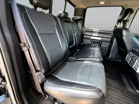 Used 2017 Ford F250 Lariat w/ Lariat Ultimate Package AWD/4WD image 20