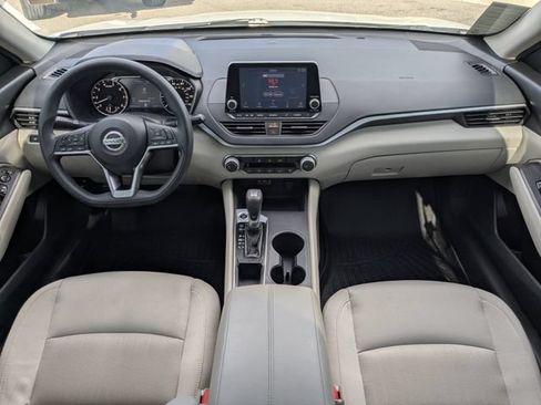 Used 2020 Nissan Altima 2.5 S FWD image 17