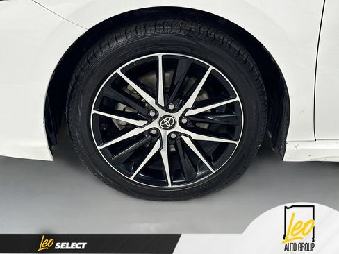 Used 2023 Toyota Camry SE FWD image 30