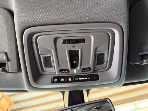 Used 2021 Chevrolet Silverado 1500 LTZ image 25