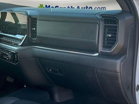 Used 2024 Chevrolet Silverado 2500 LT w/ Convenience Package image 27