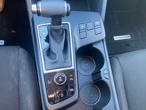Certified 2024 Kia Sportage LX image 19