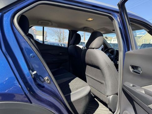 Used 2020 Nissan Kicks SV image 13