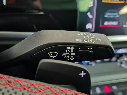 Certified 2025 Audi Q3 2.0T Premium Plus w/ Premium Plus Package image 36