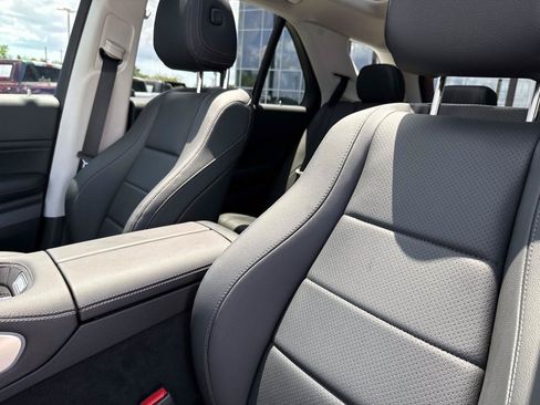 Certified 2025 Mercedes-Benz GLE 350 4MATIC image 23