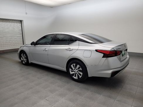 Used 2023 Nissan Altima 2.5 S FWD image 3