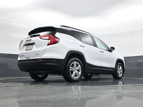 Used 2022 GMC Terrain SLE w/ Driver Convenience Package image 25