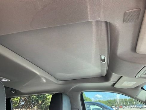 Used 2020 Chevrolet Silverado 1500 LT Trail Boss AWD/4WD image 14