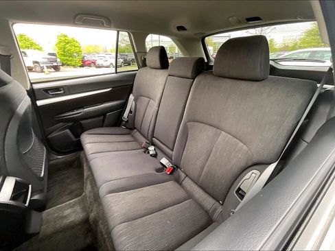 Used 2013 Subaru Outback 2.5i Premium AWD/4WD image 29