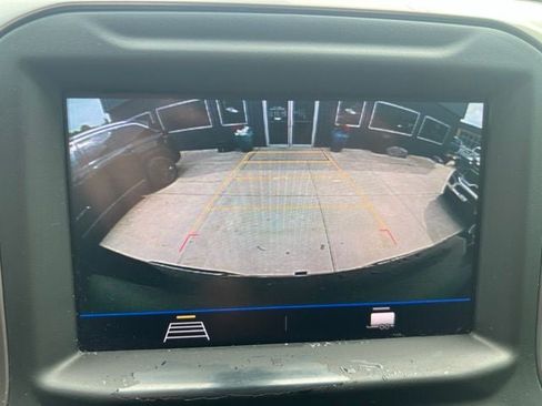 Used 2020 Chevrolet Silverado 1500 Custom w/ Custom Value Package AWD/4WD image 21