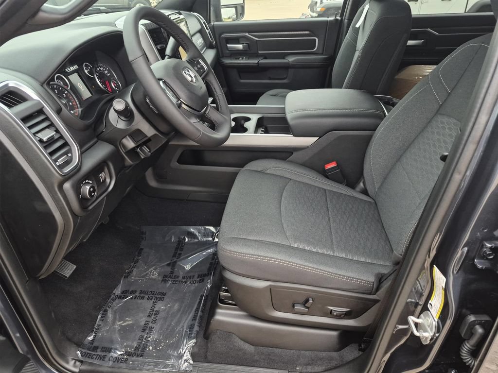 New 2026 RAM 3500 Lone Star AWD/4WD image 10