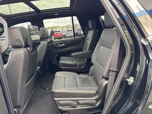 Used 2021 GMC Yukon SLT w/ SLT Luxury Plus Package image 18