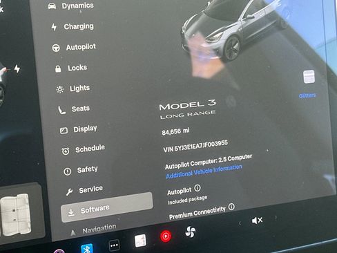 Used 2018 Tesla Model 3 Long Range image 24