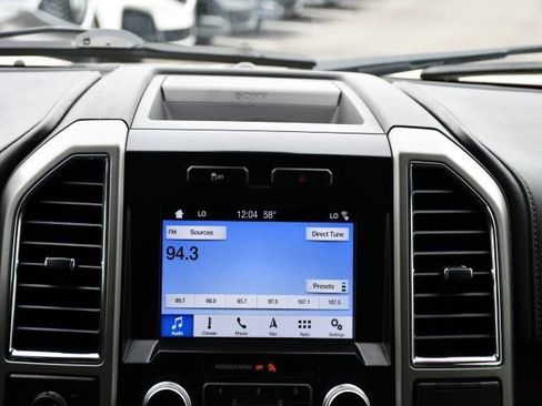 Used 2017 Ford F150 Lariat w/ Equipment Group 502A Luxury image 29