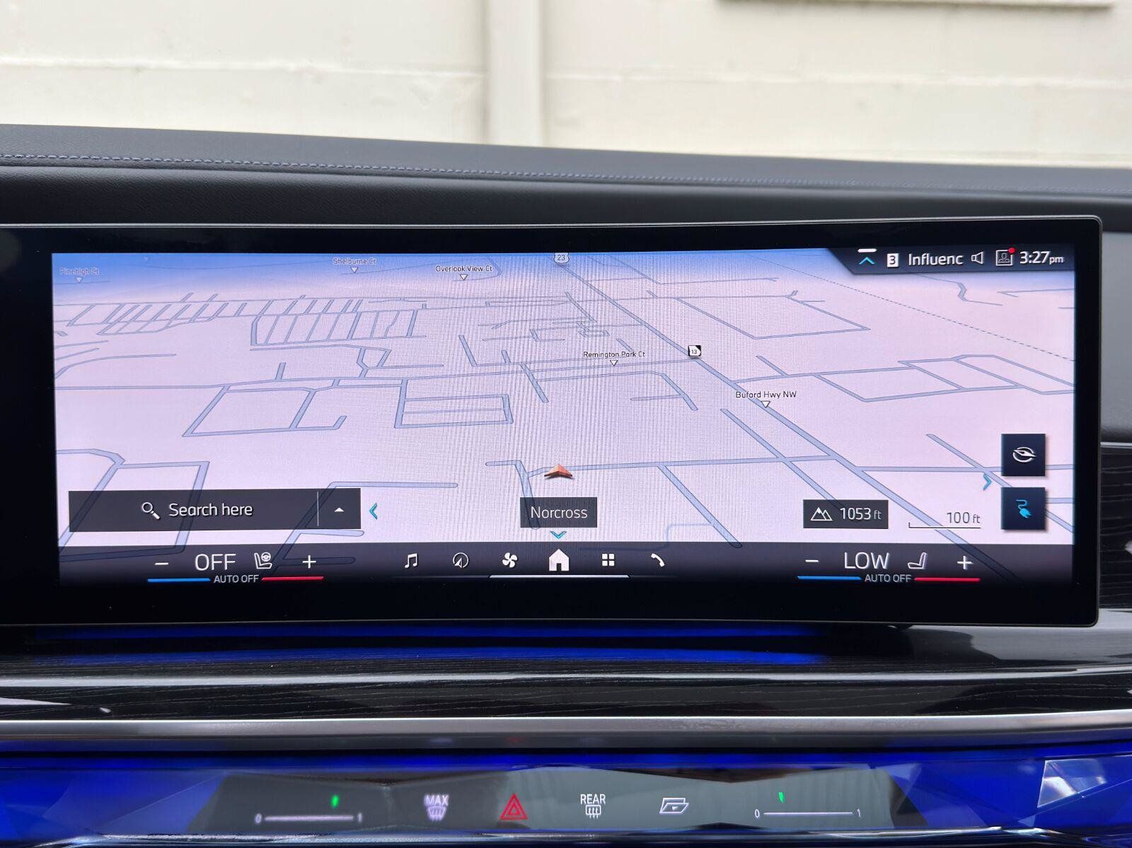 Used 2024 BMW i7 xDrive60 AWD/4WD image 27