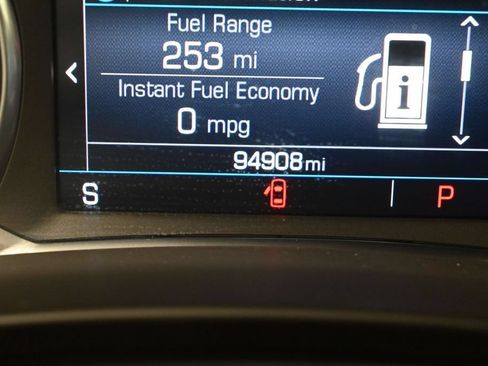 Used 2020 GMC Terrain SLE w/ Driver Convenience Package FWD image 13