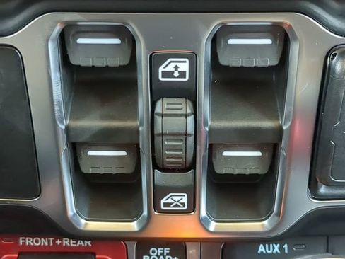 New 2026 Jeep Wrangler Unlimited Rubicon w/ Xtreme 35 Tire Package AWD/4WD image 28