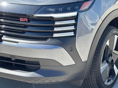 New 2026 Nissan Kicks SR image 7